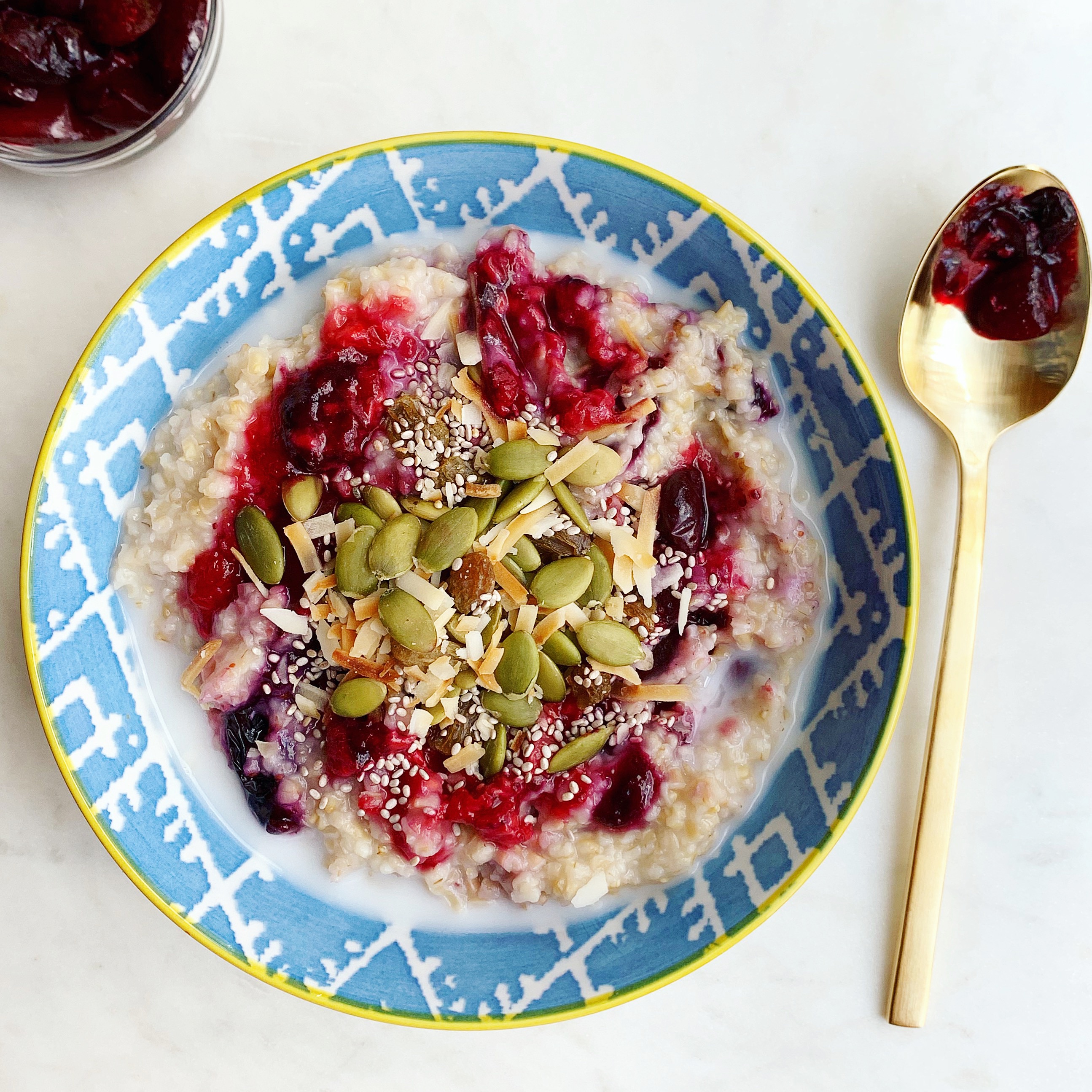 Oatmeal with Roasted Summer Fruit